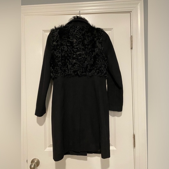 NEW LOW PRICE Trina Turk black wool coat with curly lamb fur - Picture 4 of 4